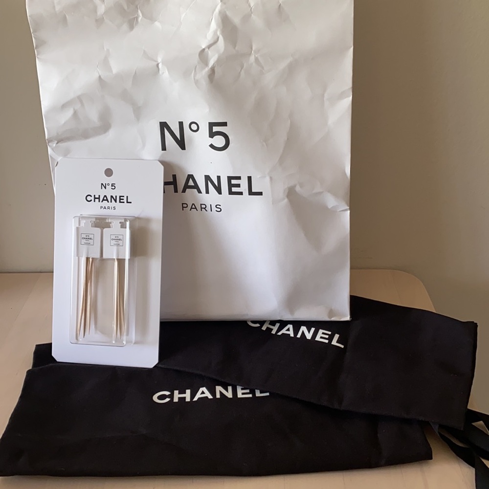 Chanel No 5 Factory Cupcake Toppers w/bags